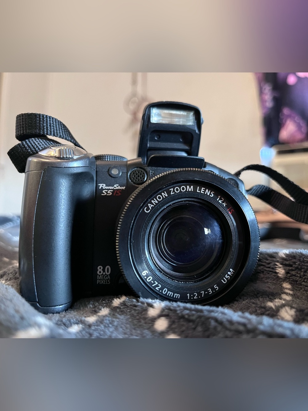 Canon PowerShot S5 IS Black Digital Camera with Pop-Up Flash